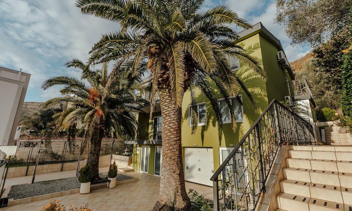 Petrovac Apartment | Apartment Palm Point With Sauna and Indoor Heated Pool
