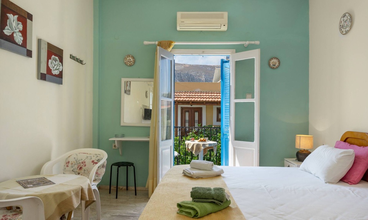 Panormos Apartment | Apartment 'Studio 2' with Mountain View, Wi-Fi and Air Conditioning