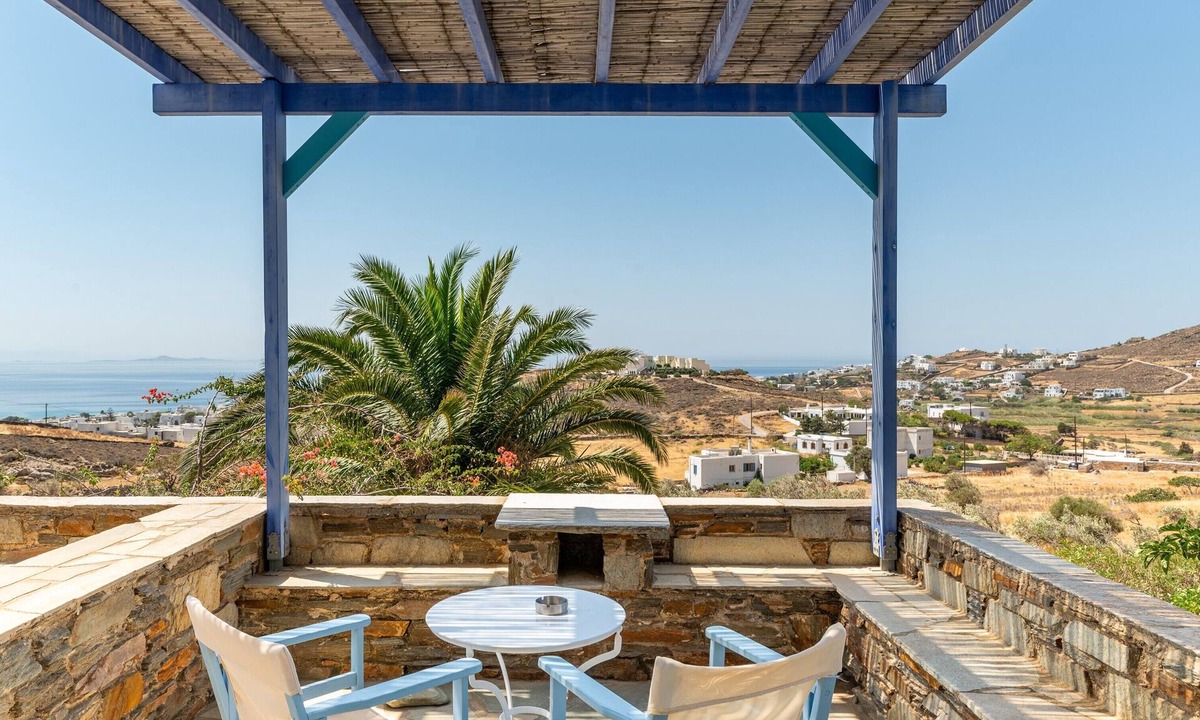 Tinos Apartment | Apartment 'Unit 2' with Sea View, Wi-Fi and Air Conditioning