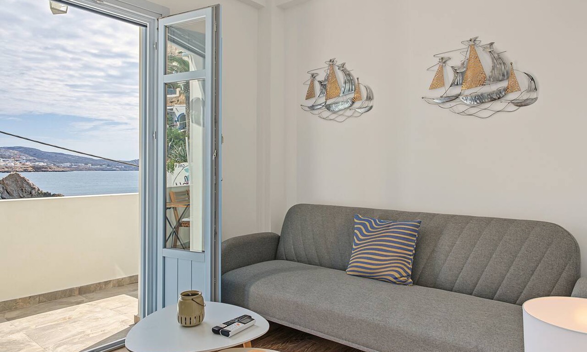 Finiki Apartment | Apartment 'Villa2' with Sea View, Wi-Fi and Air Conditioning
