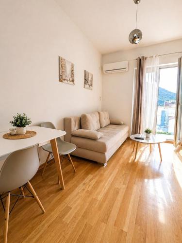 Maini Apartment | Apartment ViSi 101