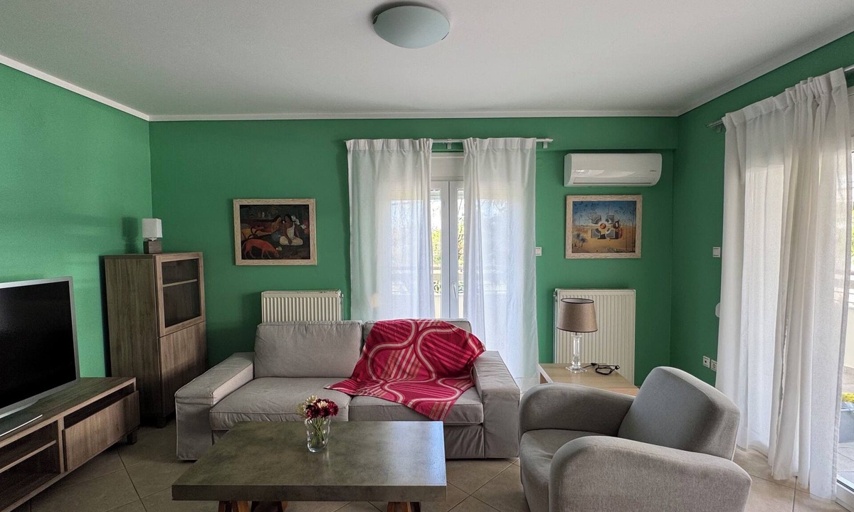 Kalamaria Apartment | Αpartment with a home feeling & parking