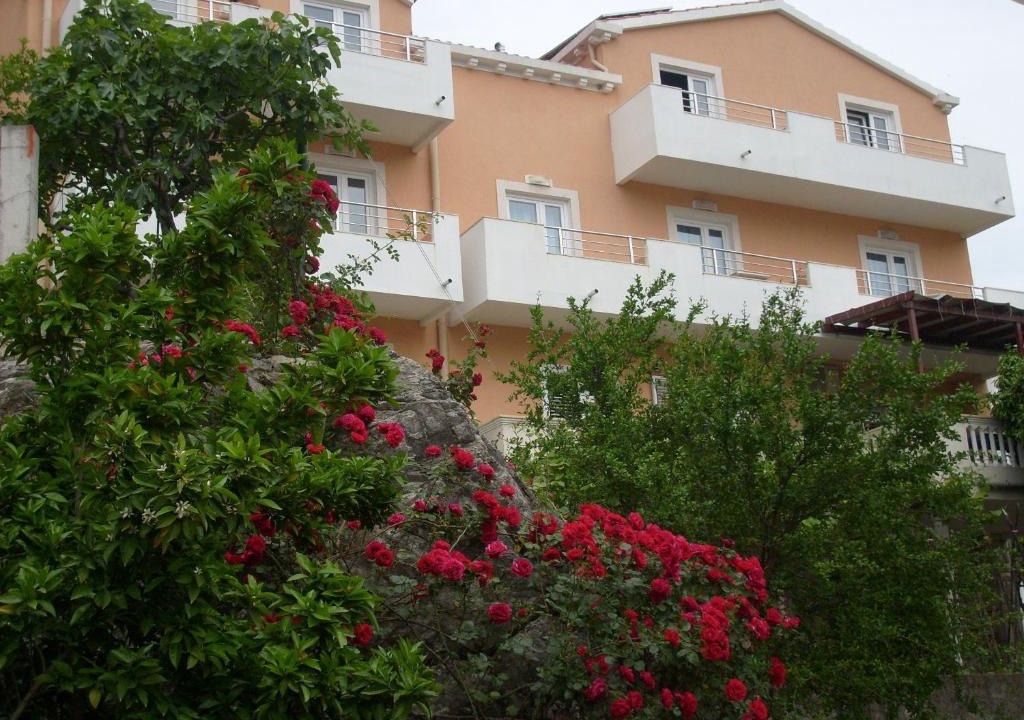 Topla Apartment | Apartments Bovan