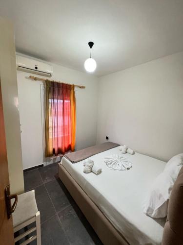 Vlore Cabin | Apartments by Arbri 2