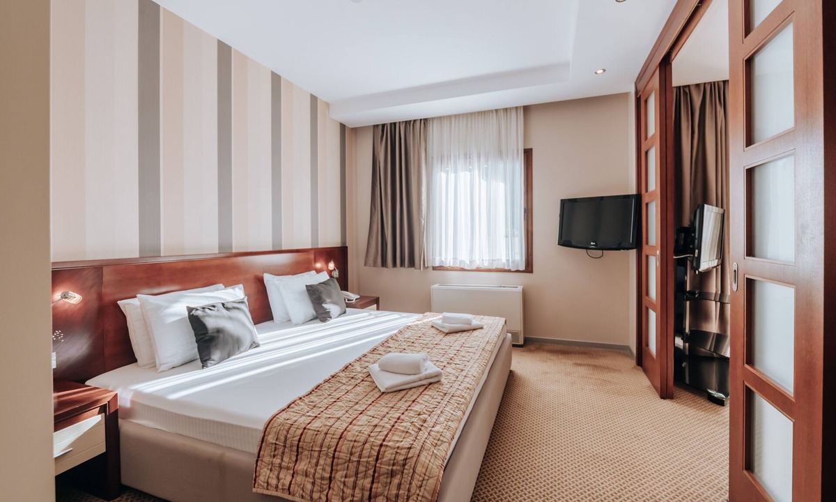 Petrovac Apartment | Apartments Del Mar - Comfort one bedroom apartment with pool