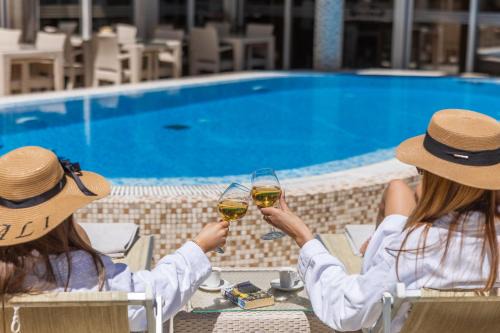 Petrovac Hotel | Apartments Del Mar