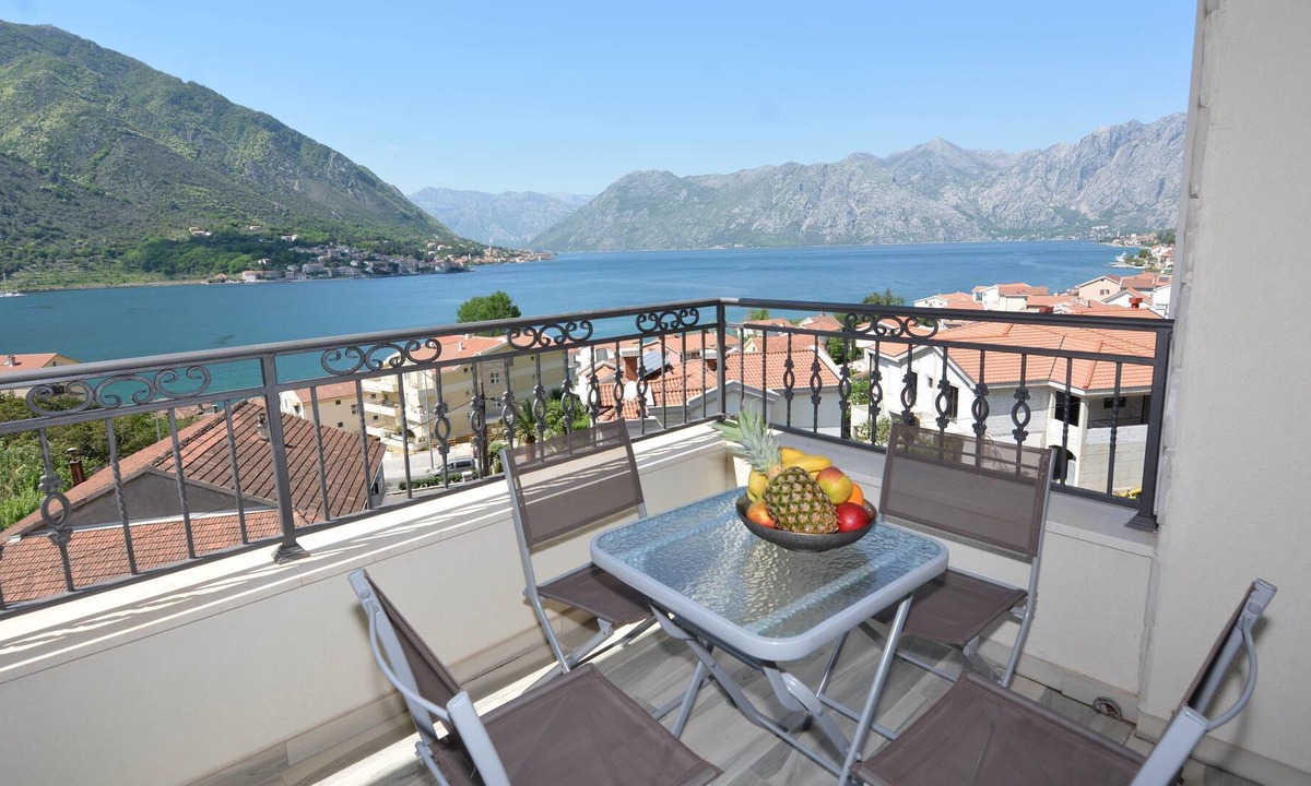 Dobrota Hotel | Apartments Dobrotski Dvori