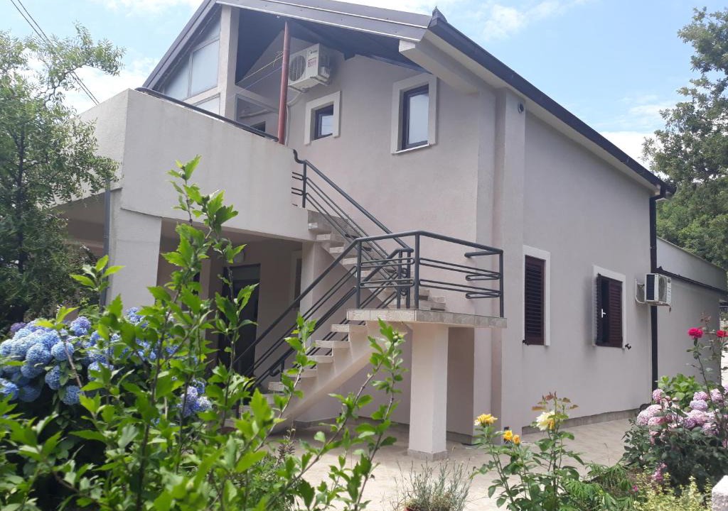 Virpazar Apartment | Apartments Four Countesses