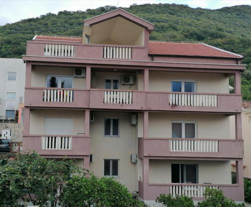 Tomicici Apartment | Apartments Mira