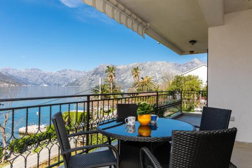 Dobrota Apartment | Apartments Miramar