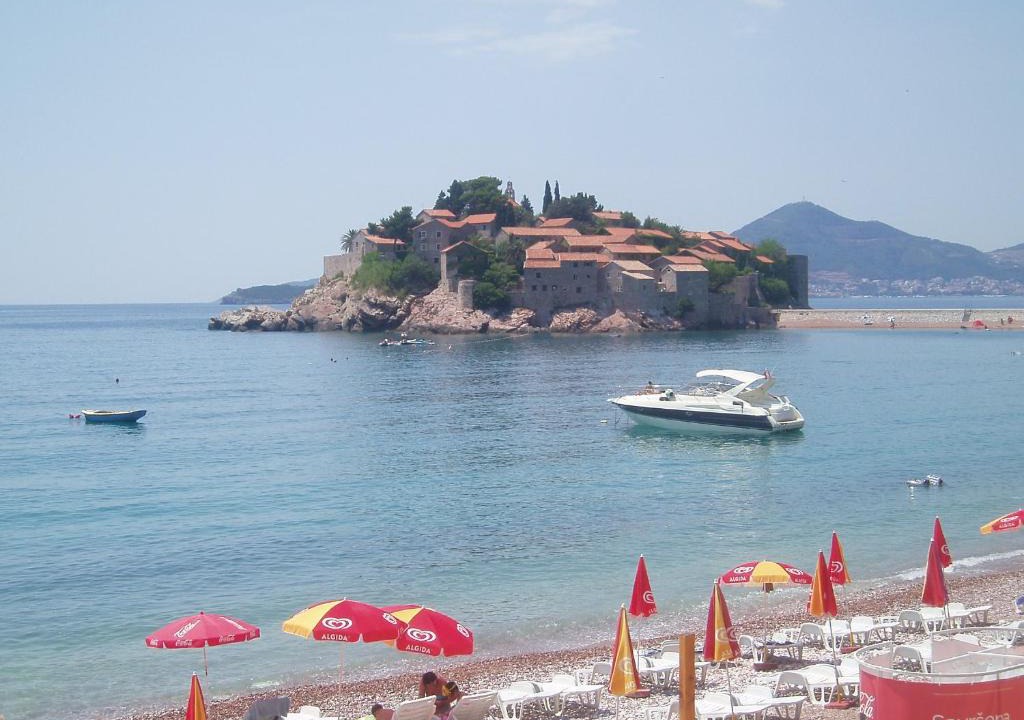 Sveti Stefan Apartment | Apartments Secret Garden