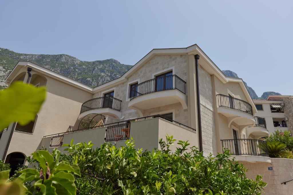 Dobrota Apartment | Apartments Vuckovic
