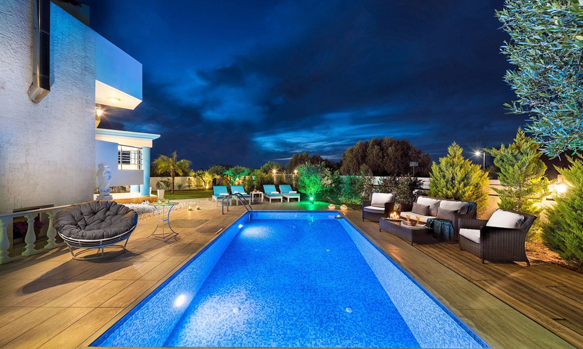 Hersonissos Centre Villa | Aphrodite luxury villa with private pool !