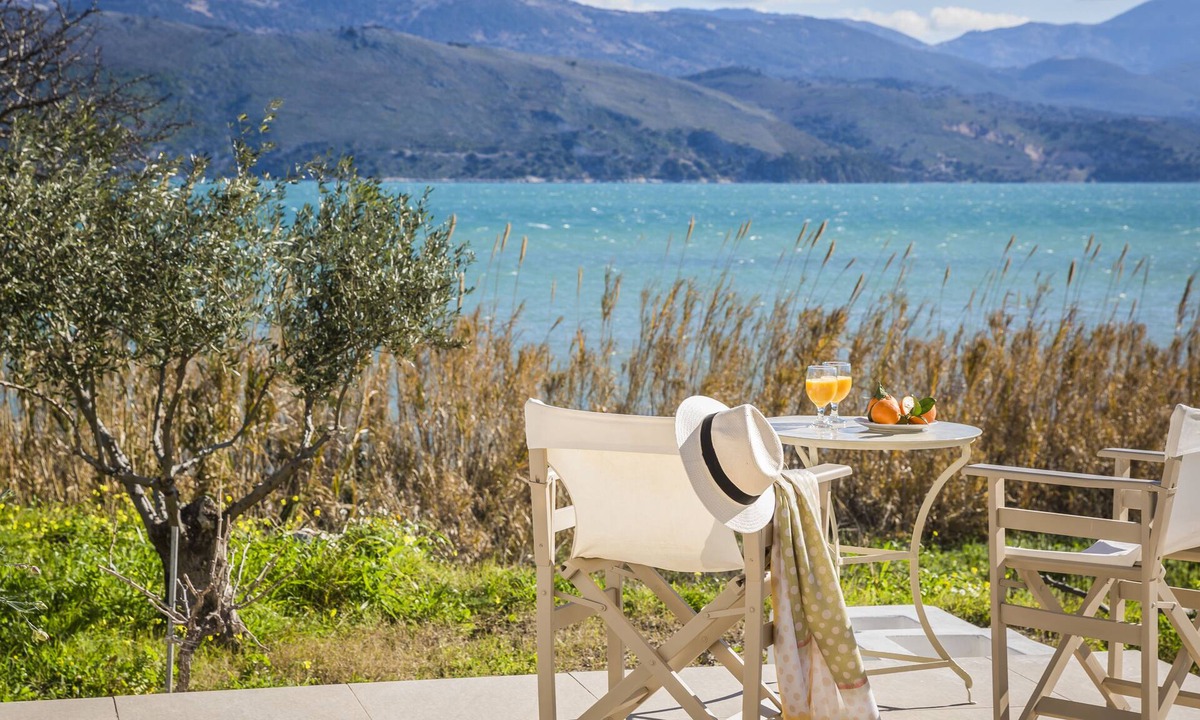 Lixouri House | Apollonides Seafront Villa 2 “Melete”