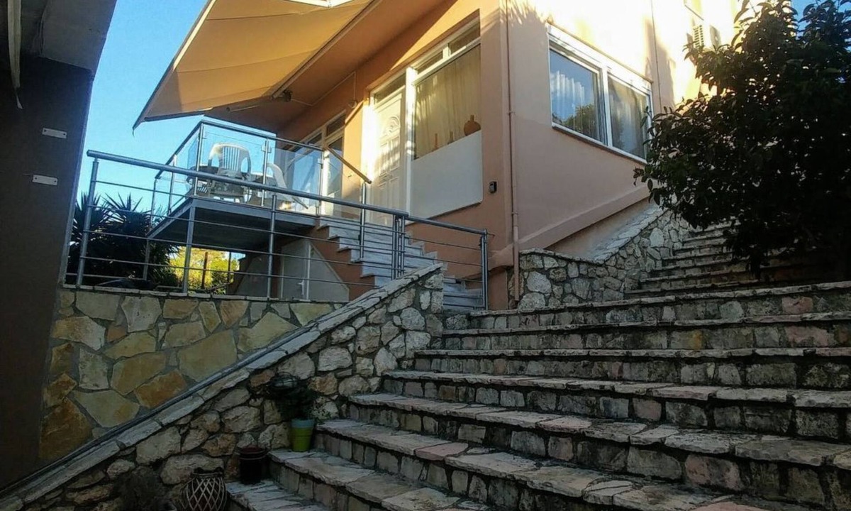 Evrostina Apartment | Appartement in Derveni mit Terrasse by Interhome