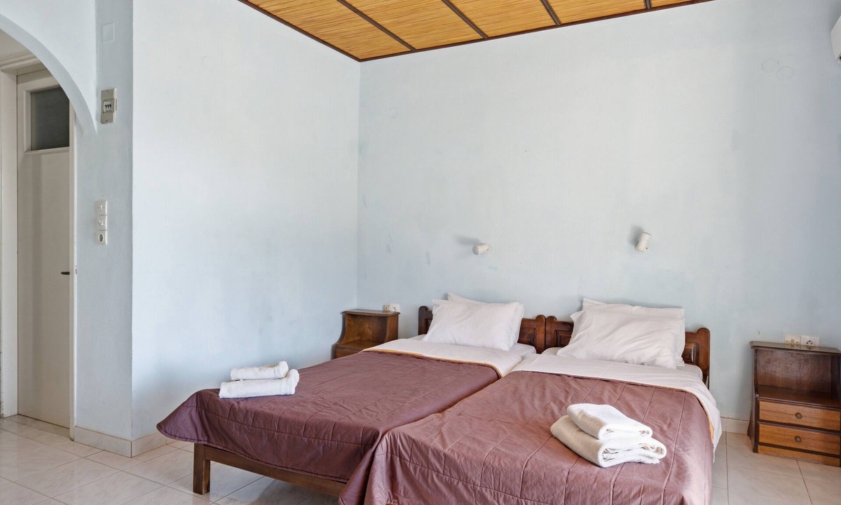Apraos Apartment | Apraos Bay Hotel Room 3 Studio with Sea View, Wi-Fi and Air Conditioning