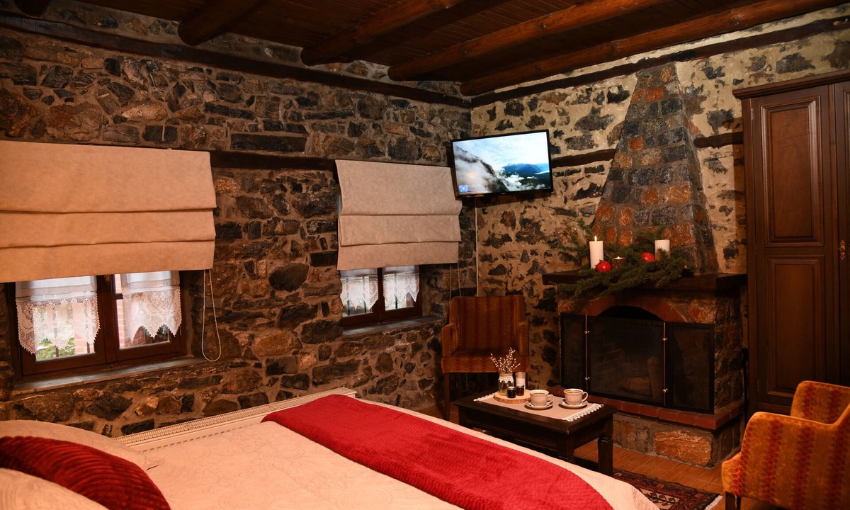 Aghios Athanasios Hotel | Archontiko Tarsouna