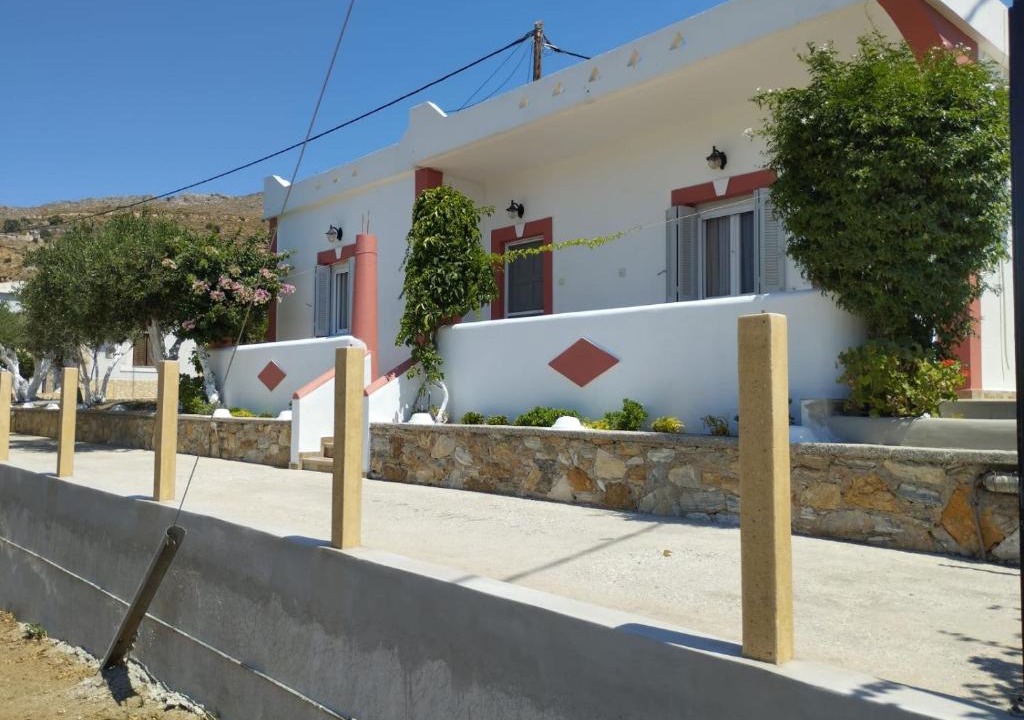 Alinda House | Artianna, holiday home in Alinda, Leros
