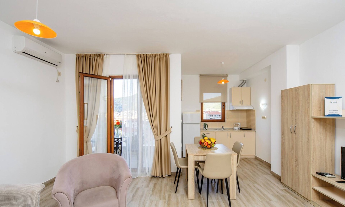 Lazi Apartment | Arvala Apartments