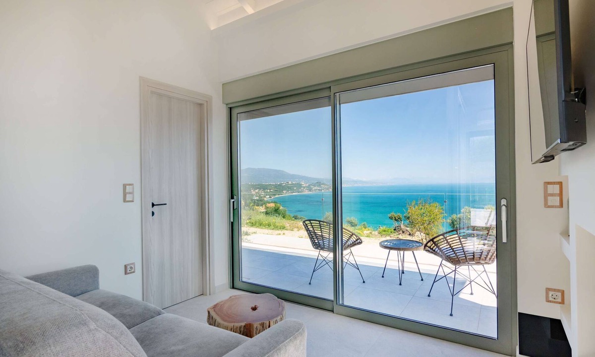 Pylos-Nestoras Apartment | Assini Estate - Panoramic Seaviews by the Pool