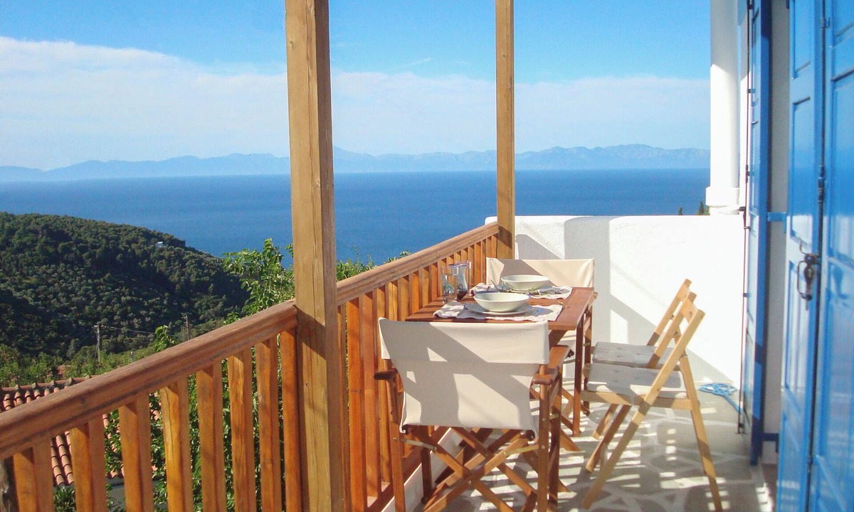 Alonnisos Old Town Apartment | Asteri Living