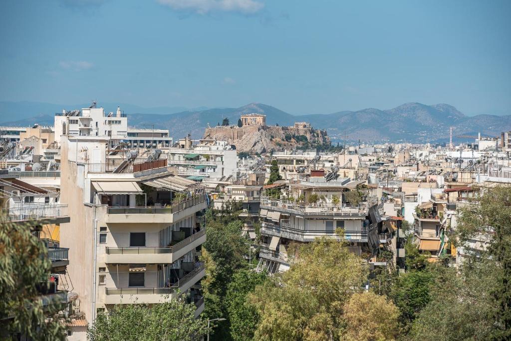 Goudi Apartment | Athens Antique Suite with Acropolis View