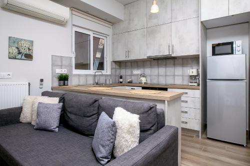 Petralona Apartment | Athens Gem, next to Metro, walk to Acropolis