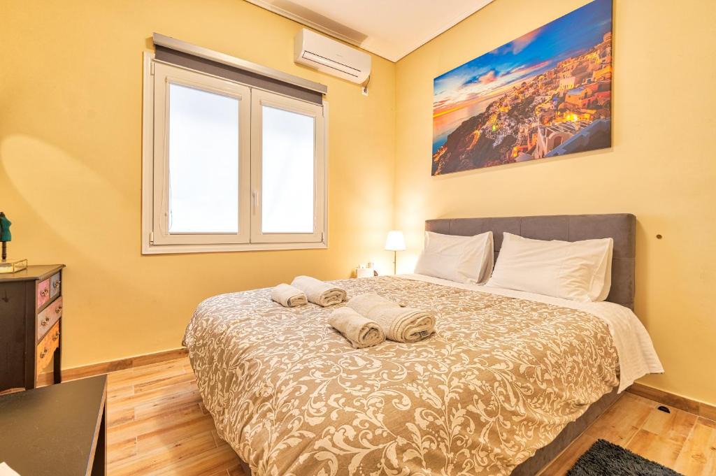 Plaka Apartment | Athens Luxury House
