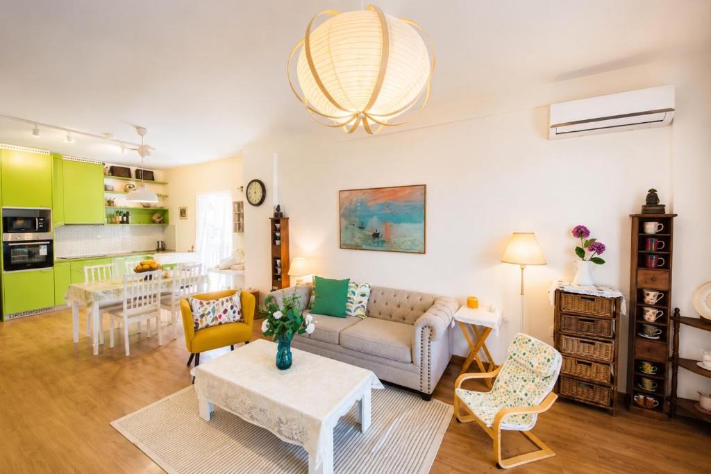 Agia Paraskevi Apartment | Athens Wonderful Garden, 3 Bedrooms and 60sqm Super Terrace