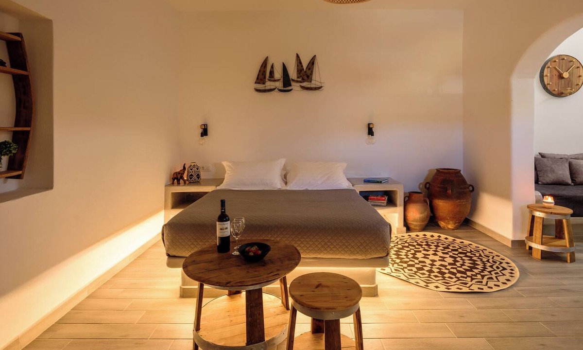 Agios Georgios House | Athiri Luxury Suites Perivolos