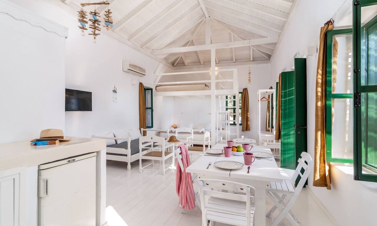 Halki Hotel | Atlantis Houses
