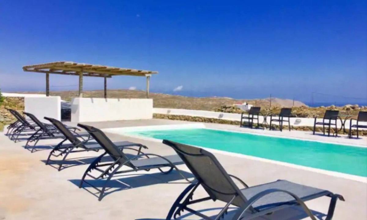 Plintri Apartment | Avalon cosy apartments, Kiku studio with swimming pool and mountain view