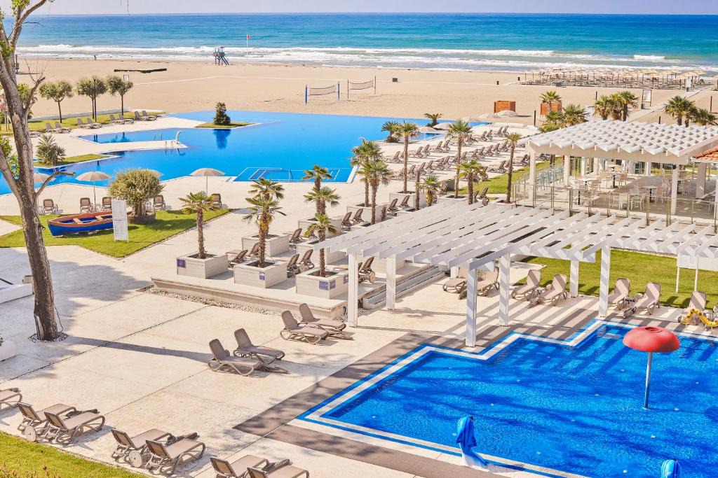 Ulcinj Hotel | Azul Beach Resort Montenegro by Karisma - All Inclusive