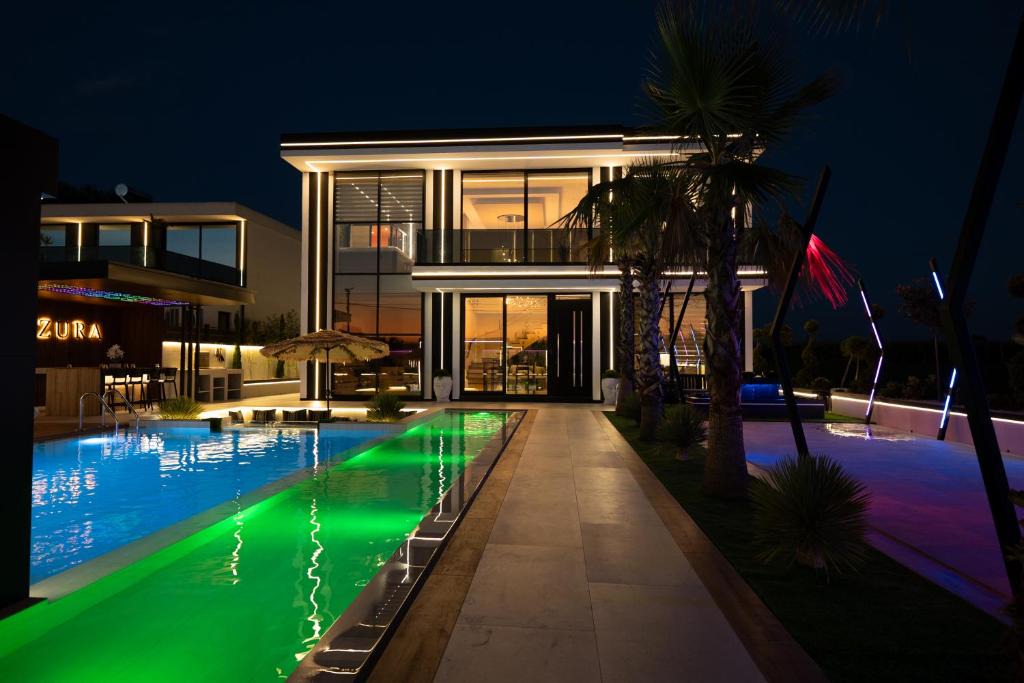 Rrushkull Villa | Azura Villa with Pool Sauna Jacuzzi