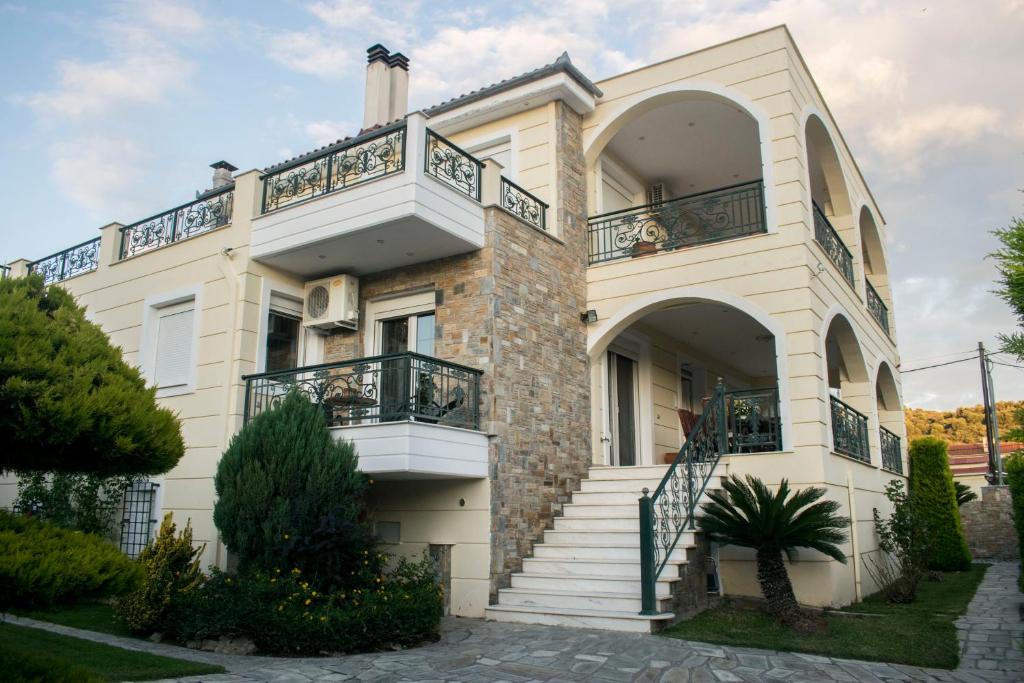 Volos Villa | Azure Nature Villa , Sea & Nature Escape