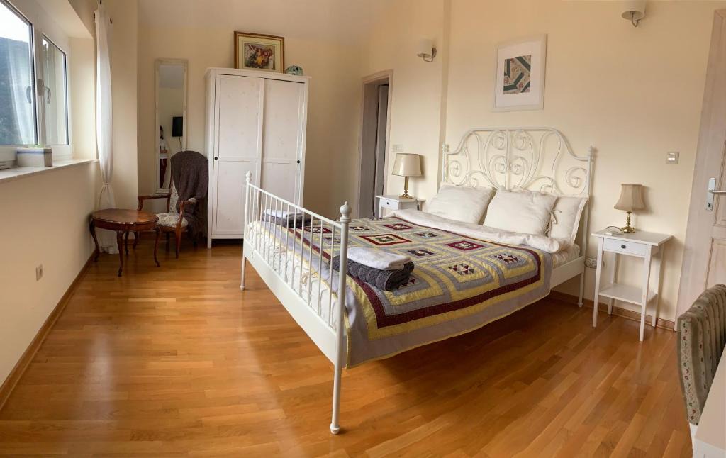 Grahovo Bed & Breakfast | B&B LUCHICHI