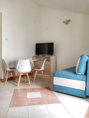 Maini Apartment | Barka