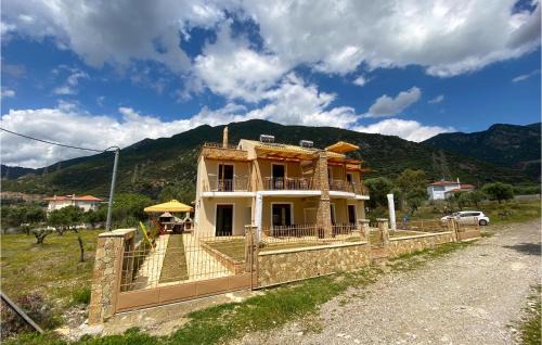 Skaloma Apartment | Beach Front Apartment In Nafpaktos With Wifi