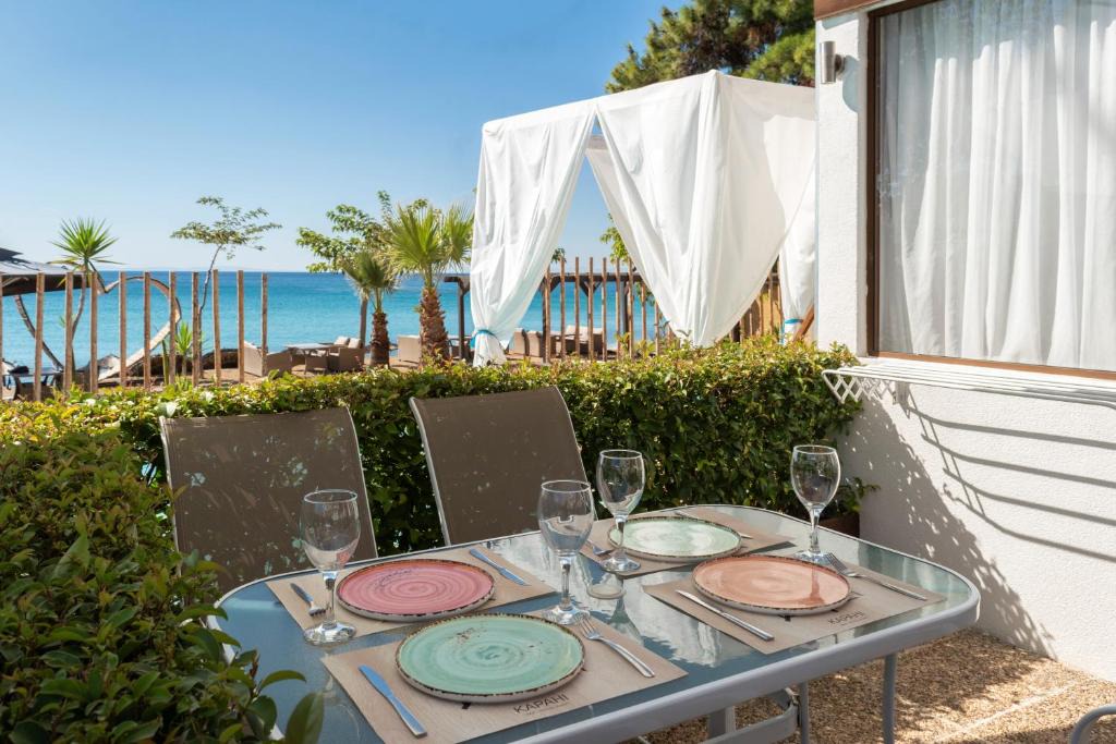 Pefkari Hotel | Beach Hotel Kapahi