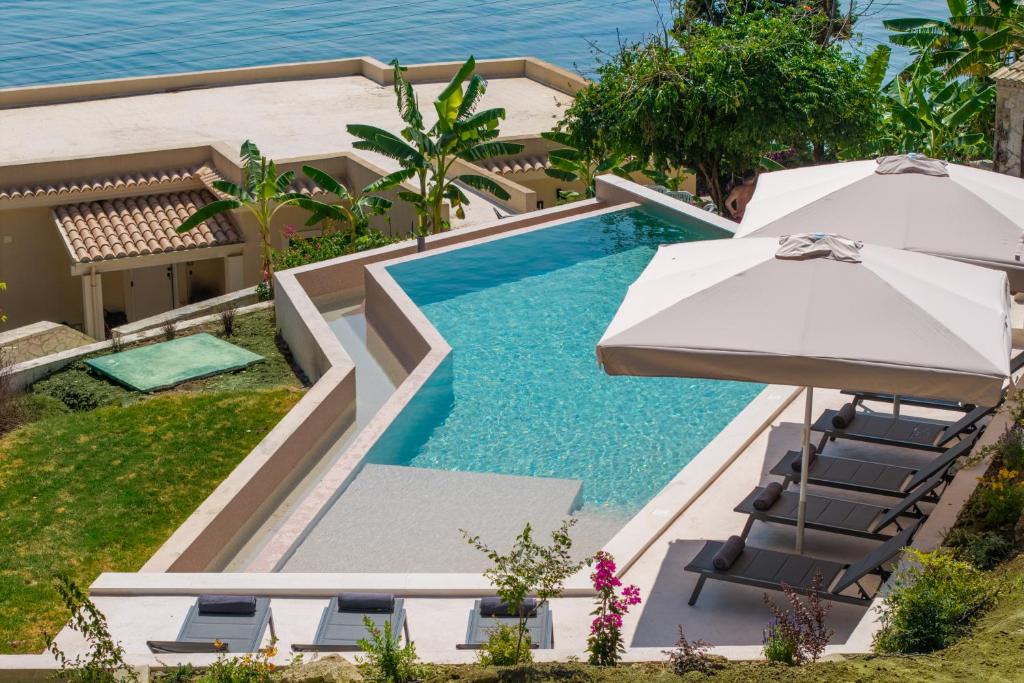 Dafnata Villa | Beachfront Achillion Bay Villa in Corfu