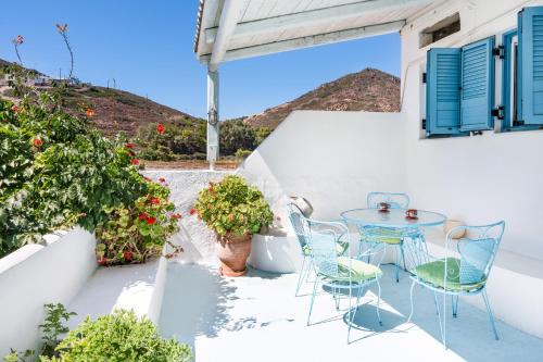 Patmos House | Beachfront Lampis Dolphin 4