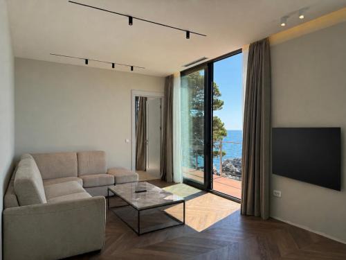 Bar Villa | Beachfront Luxury Villa - Bar