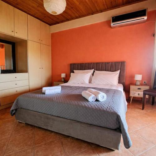 Ormos Koumeikon House | Beachfront Stone House - Samos Seaview Retreat