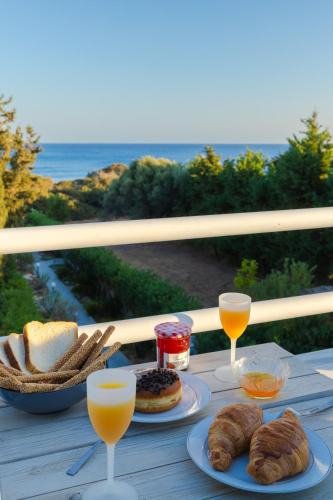 Gennadi Apartment | Beachfront Studio Socrates