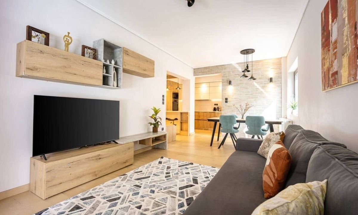 Voula Apartment | Beachside Family Apartment - Available per month
