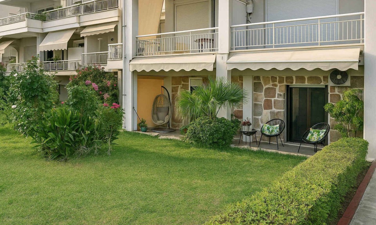 Glyfada Apartment | Beachside Retreat in Glyfada