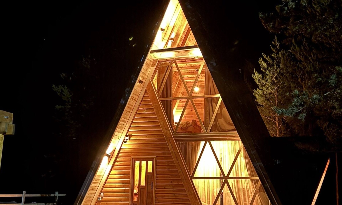 Zabljak Ski Chalet | Beautiful A-Frame Wooden Chalet – Sleeps up to 6 Guests