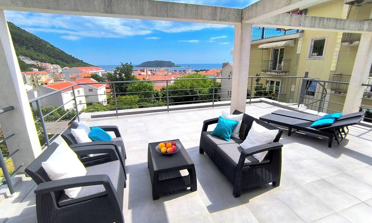 Podmaine Apartment | Beautiful penthouse with fantastic panoramic terrace