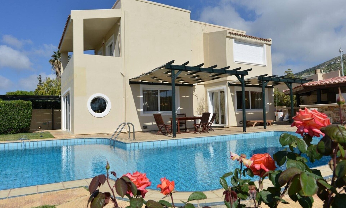 Anavyssos Villa | Beautiful Pool Villa Xenia in Anavissos, Athens
