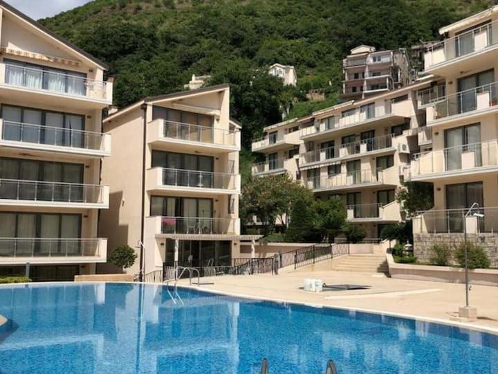 Przno Apartment | Beauty apartment in Blue star complex Pržno Montenegro